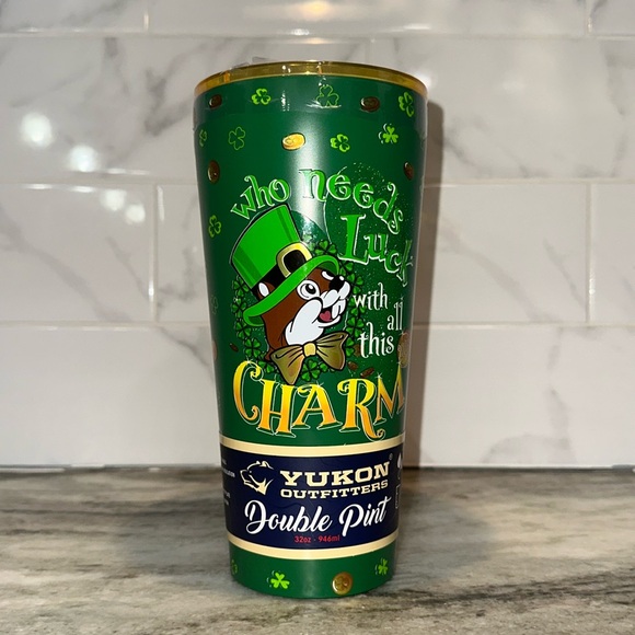 2025 Buc-ees St Patricks Day Double Pint 32oz Lucky Charm Bucees Beaver Tumbler - Picture 1 of 12